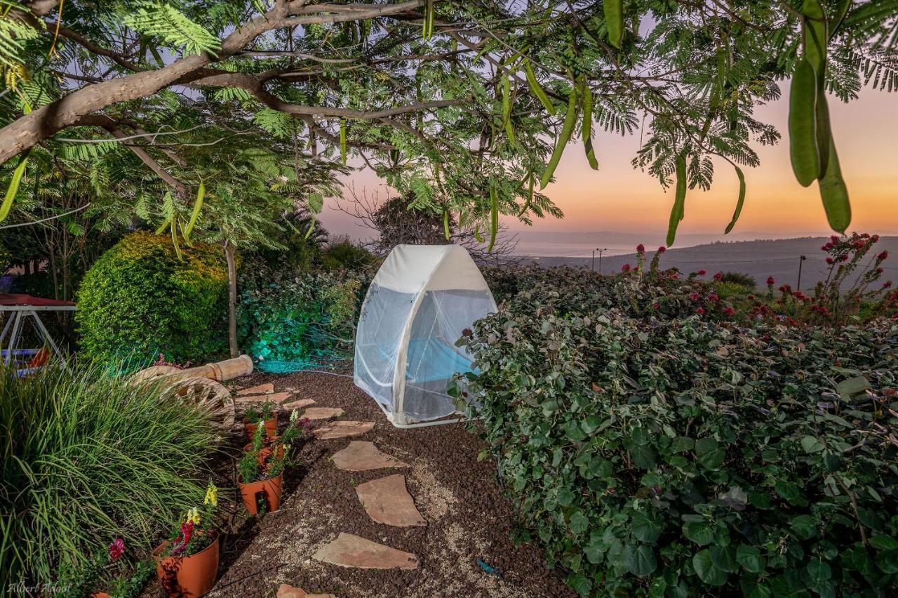 Villa Ahavtia - לזוגות ומשפחות Had Nes Exterior foto